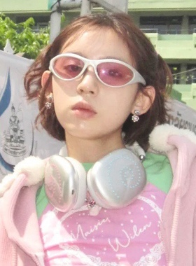 满屏Y2K简约户外运动白框粉色墨镜甜酷科技小红书碳酸防晒太阳镜