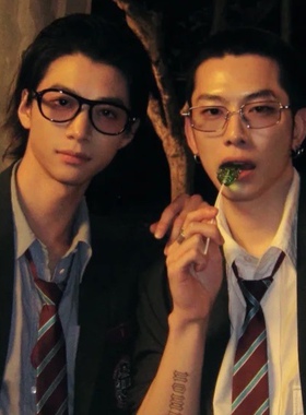 帅气败类G家眼镜黑粗小脸框架素颜平光镜男女0A学院A风加近视度数