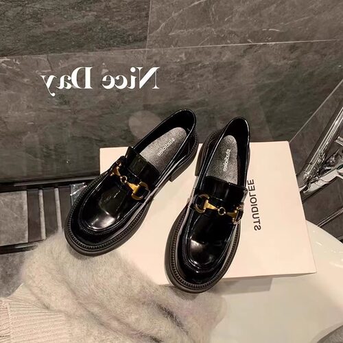 小皮鞋女英伦马衔扣厚底