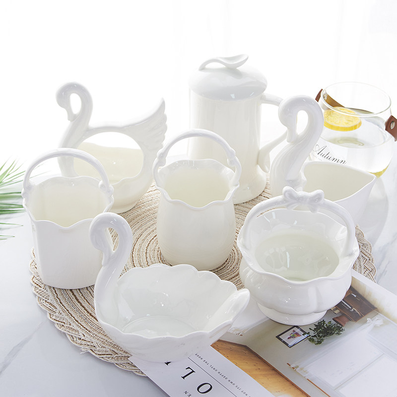 家用骨瓷筷筒刀叉简约天鹅花篮