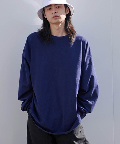 BASQUE长袖宽松青年早秋