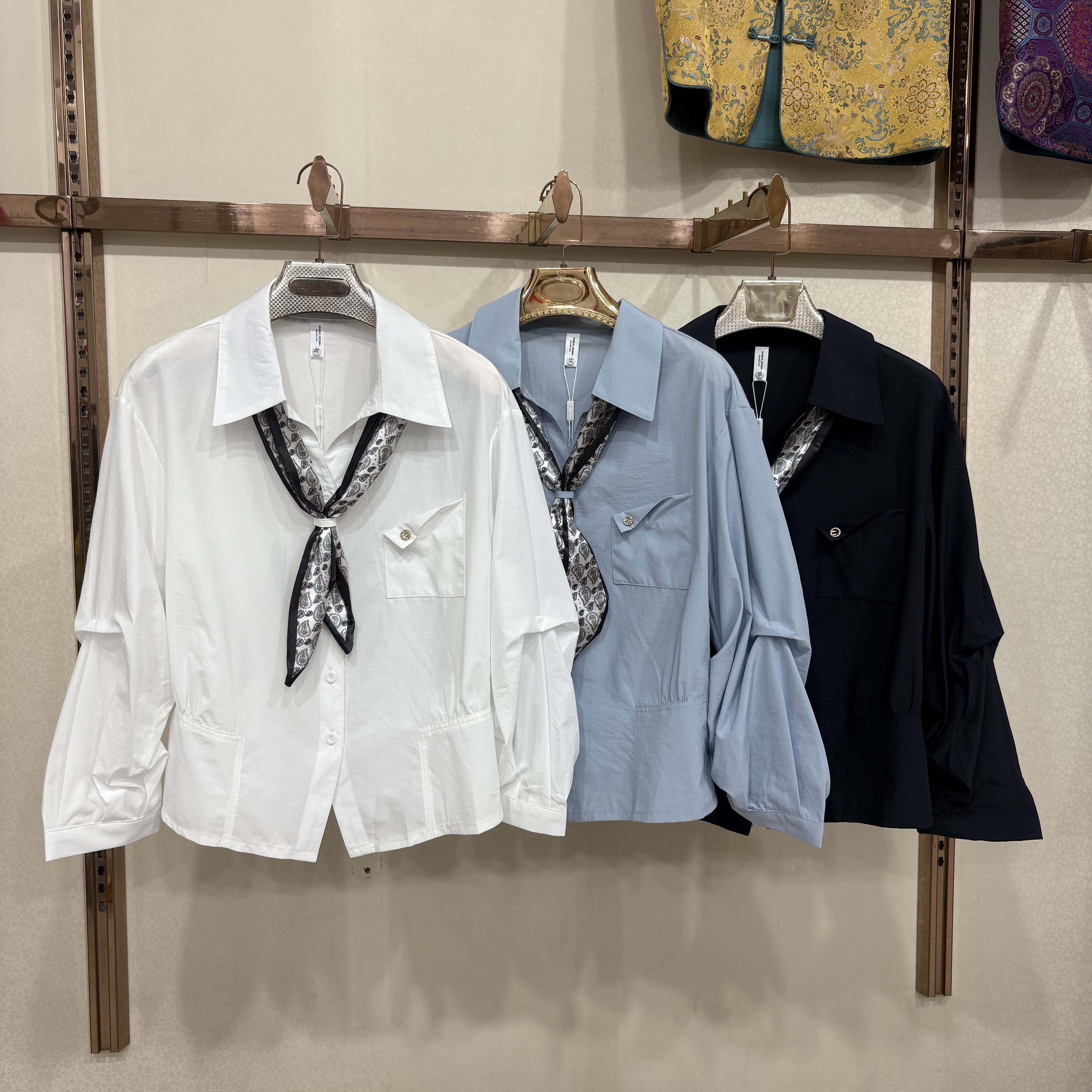 小狐仙25-B12专柜正品秋季新款飘带百搭减龄方领衬衣衬衫休闲女潮