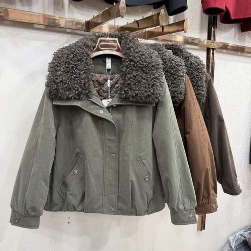 雨格A51专柜正品2026冬季高级感独特超好看宽松加厚派克服外套女