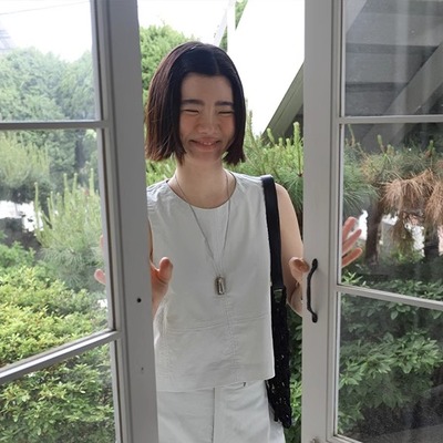 时髦松弛 挺括有型无袖背心吊带女夏季微宽松舒适弹力短款上衣潮