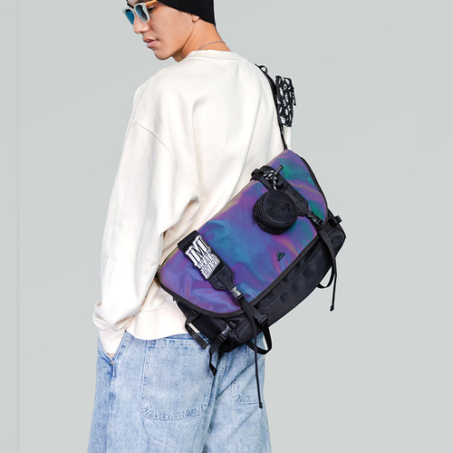 iMipack休闲机能15寸电脑斜挎包