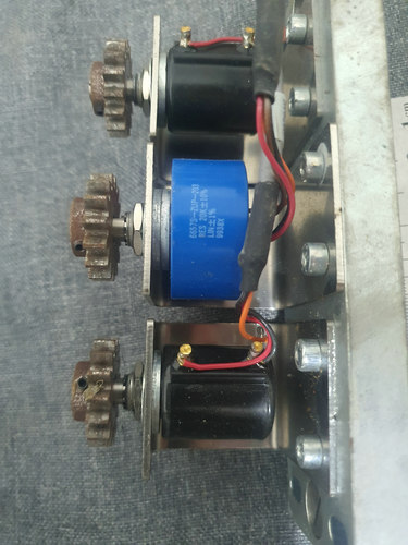 6个 6657S-ZUP-203 美国BOURNS 20K导电塑料电位器 4脚半 柄23MM