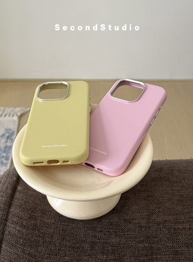 原创温柔浅芽黄iPhone16promax手机壳纯色皮质13韩系粉色苹果15promax保护套手工皮革14pro全包边壳16