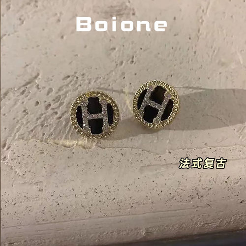 法式复古小香风黑色耳钉