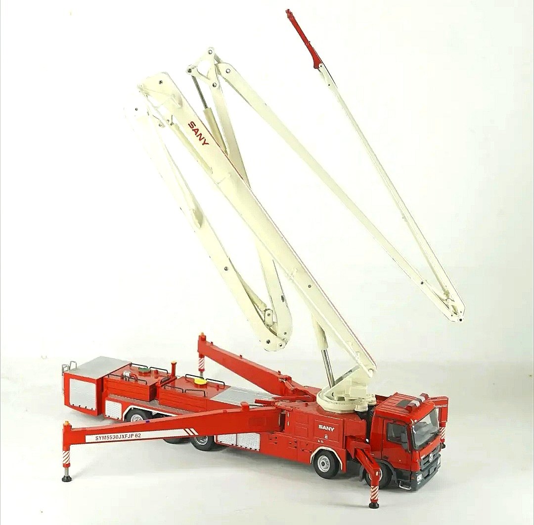 三一汽车JP 62举高喷射62米消防车模型1：50原厂合金静态收藏摆件图片