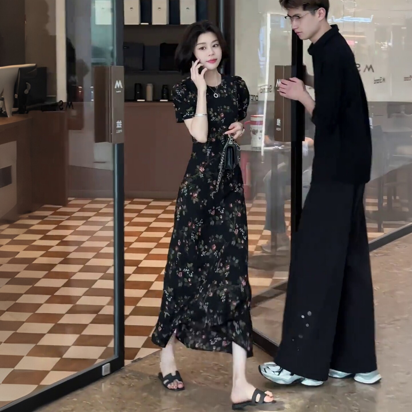 黑色碎花洋装女2026夏季新款韩版气质休闲掐腰显瘦新中式长裙子