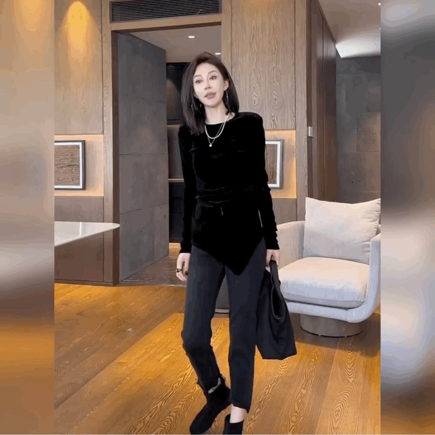 圆领百搭丝绒黑色中长款上衣修身T恤衫金丝绒不规则底边打底衫女