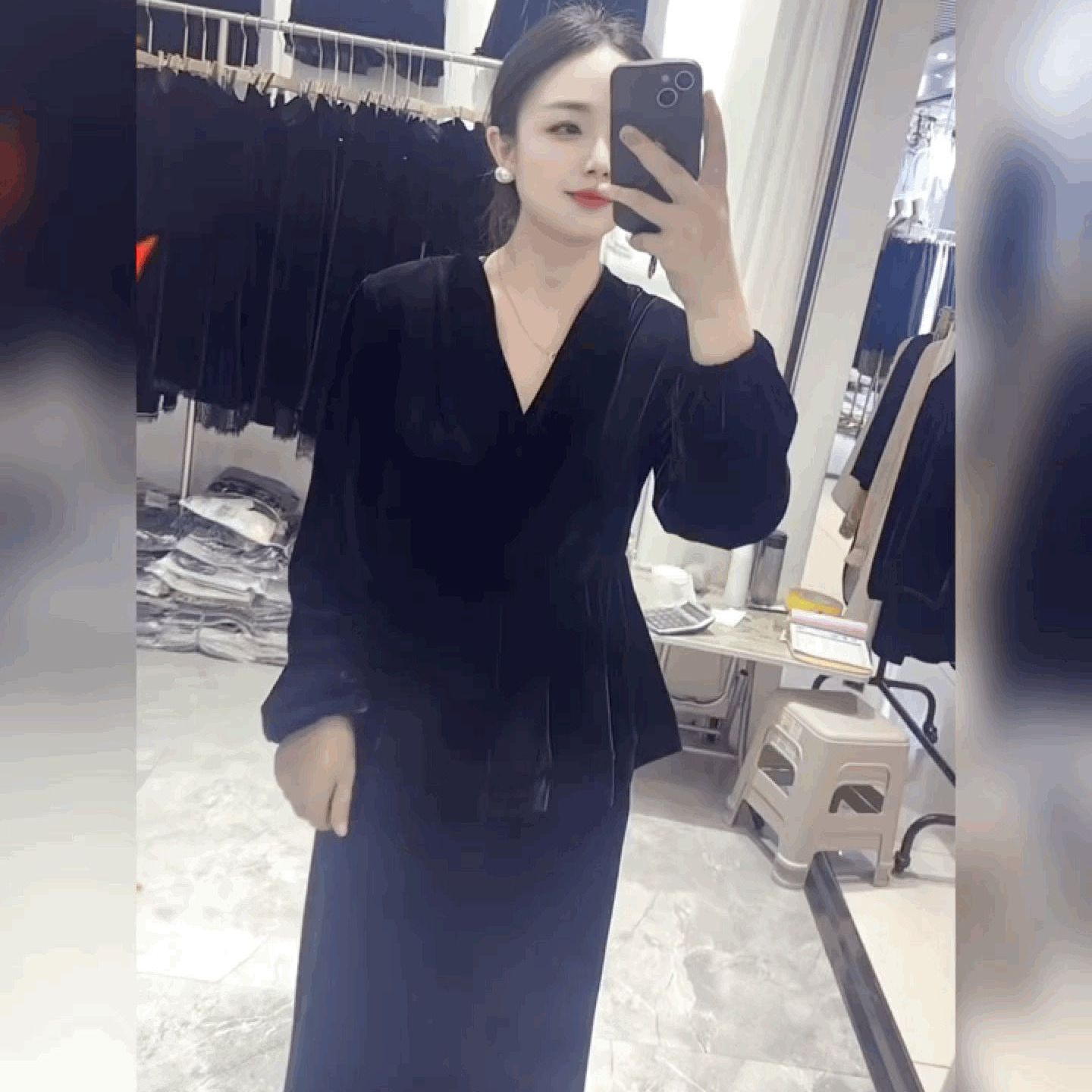 丝绒v领收腰T恤衫女气质时尚修身荷叶边打底衫灯笼袖法式黑色上衣