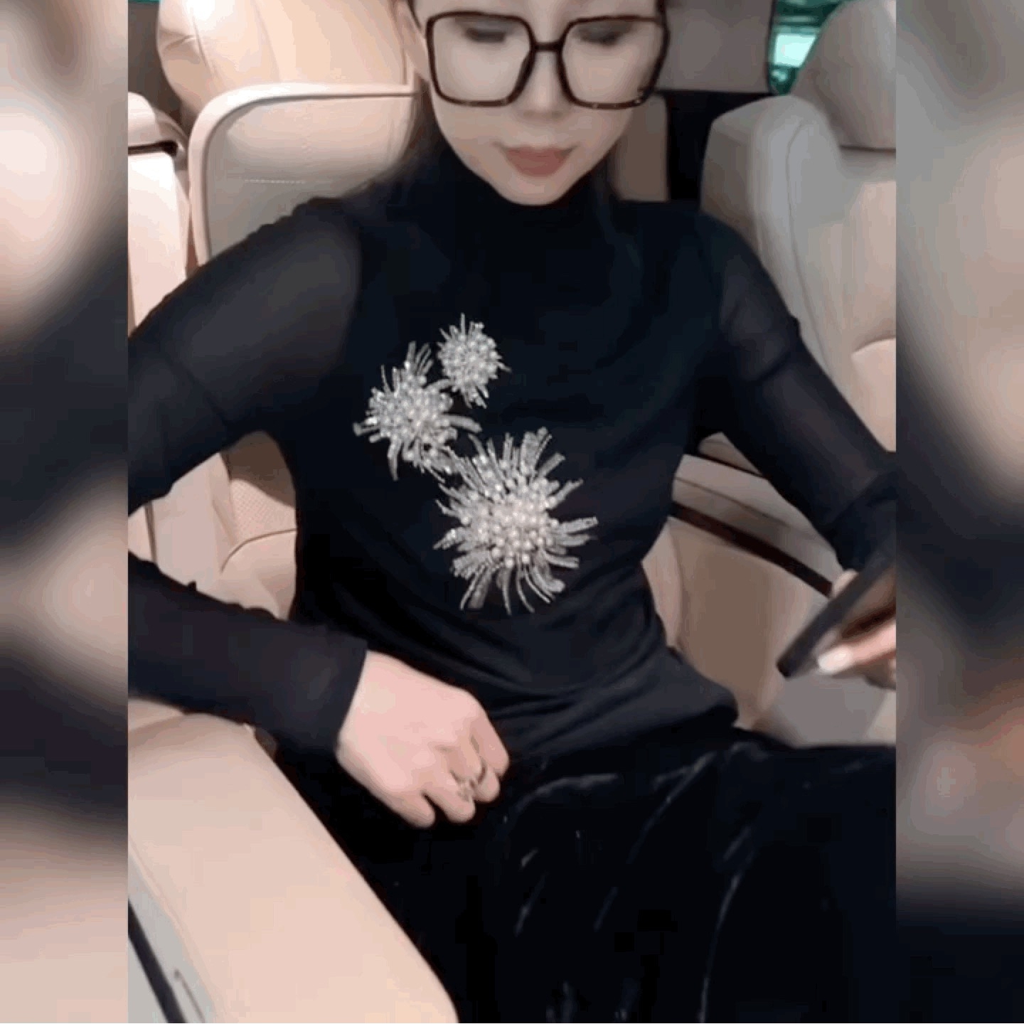 重工钉珠设计感高领上衣打底衫潮