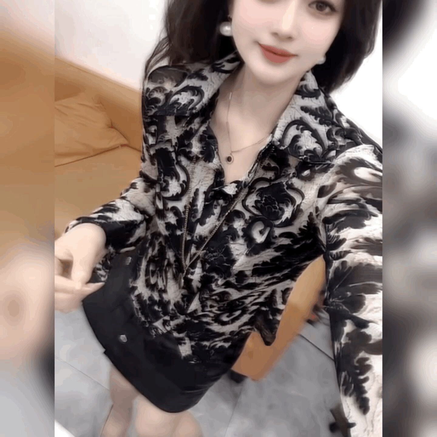 设计感蕾丝网纱碎花T恤衬衫女法式POLO领薄款上衣修身显瘦打底衫