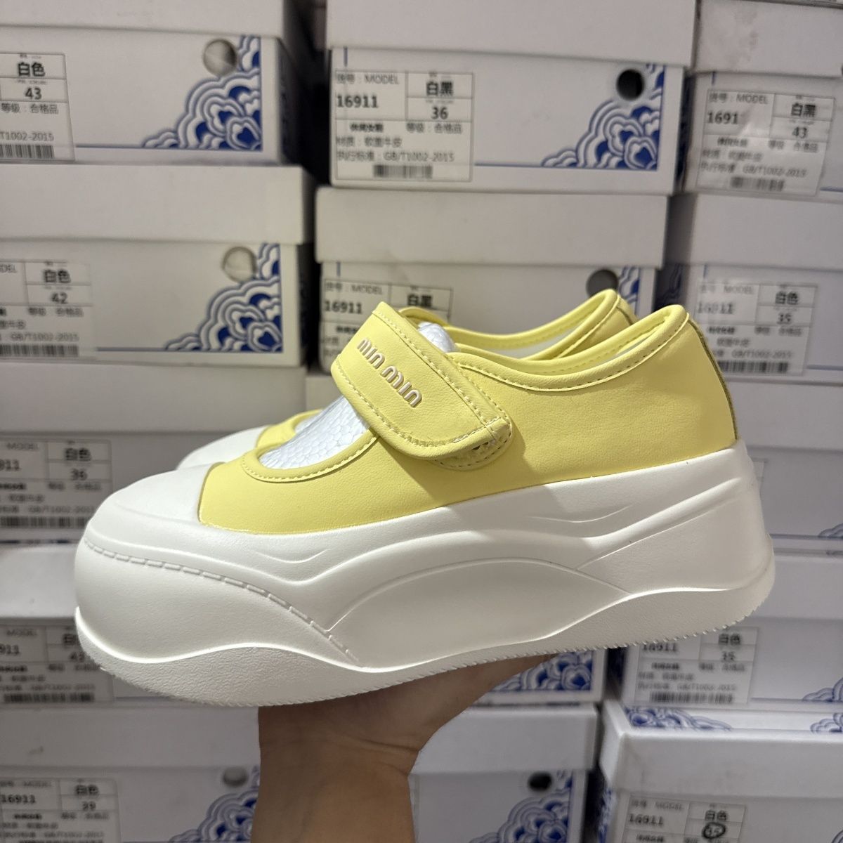 6cm发泡橡胶超轻撤柜断码厚底真皮玛丽珍鞋女春夏秋休闲乐福鞋女