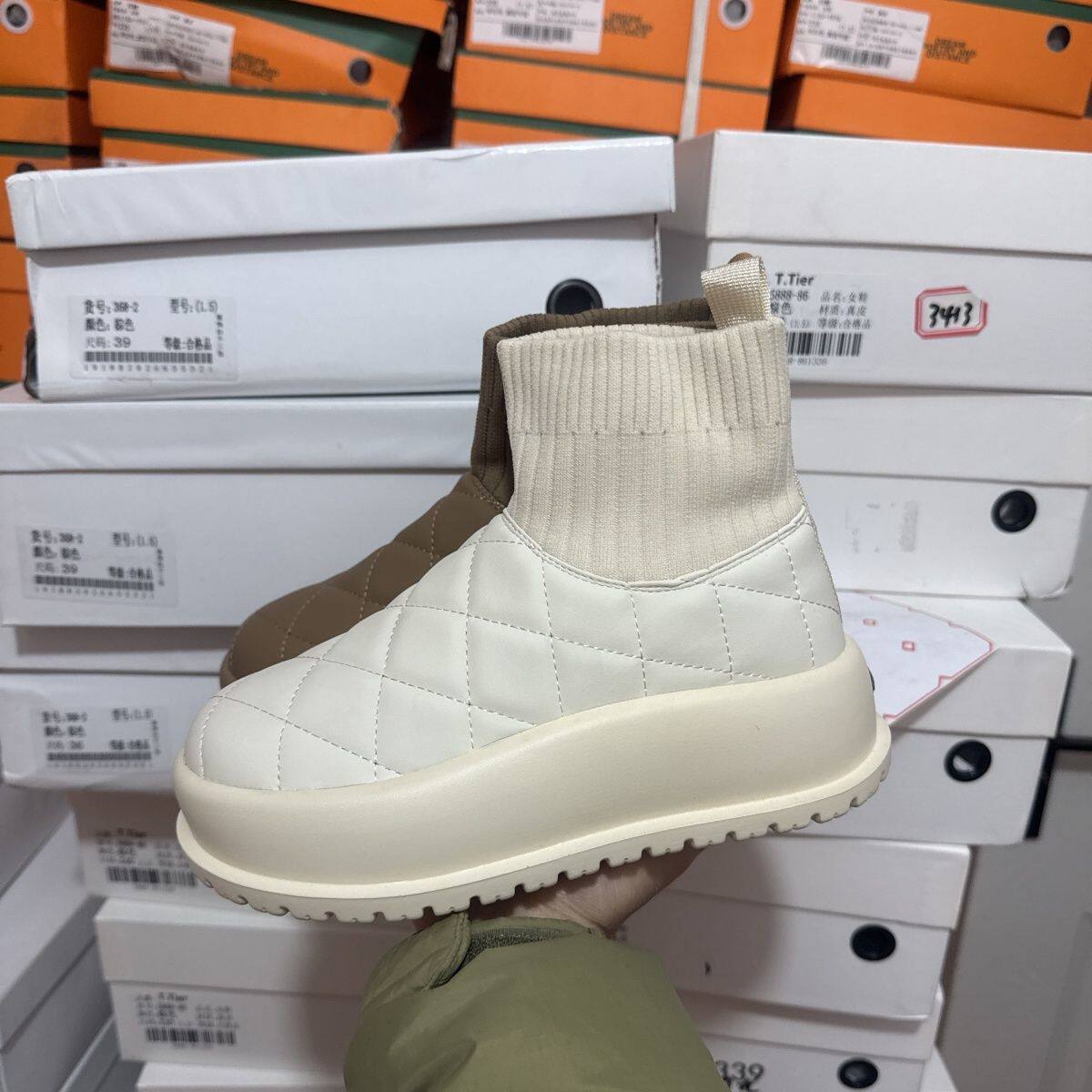 撤柜断码保暖厚底真皮雪地靴女冬季加绒加厚防水袜子靴增高面包鞋,女鞋,时尚雪地靴,淘宝优惠券,粉丝福利购,淘宝优惠卷