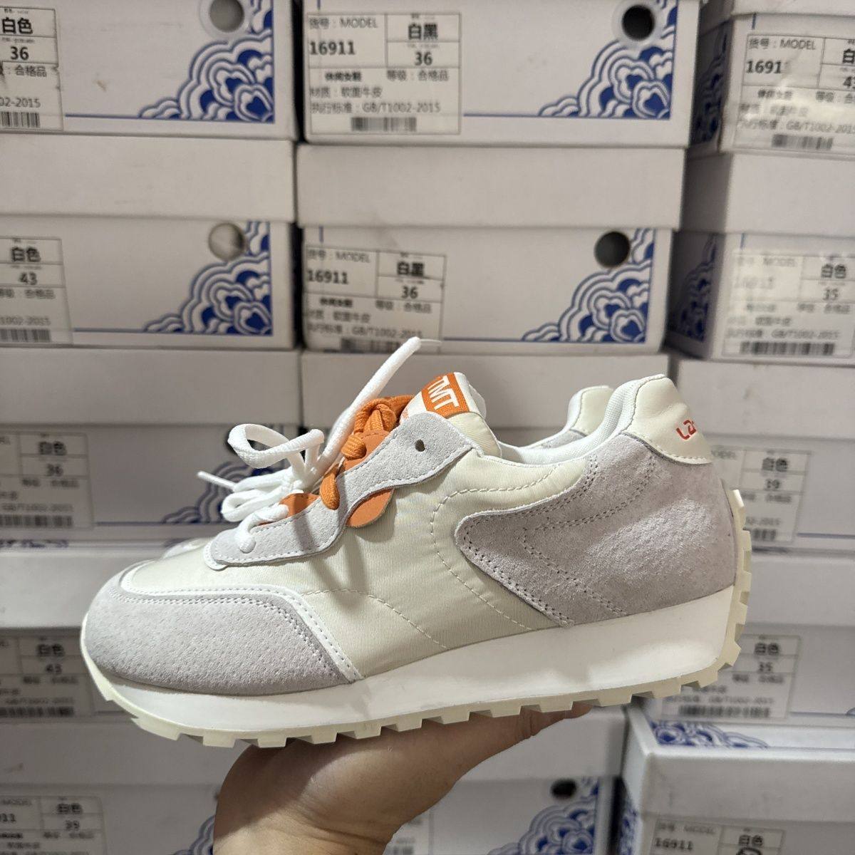 轻便撤柜断码平底真皮德训鞋女春秋运动休闲学生阿甘鞋透气板鞋女,女鞋,德训鞋,淘宝优惠券,粉丝福利购,淘宝优惠卷