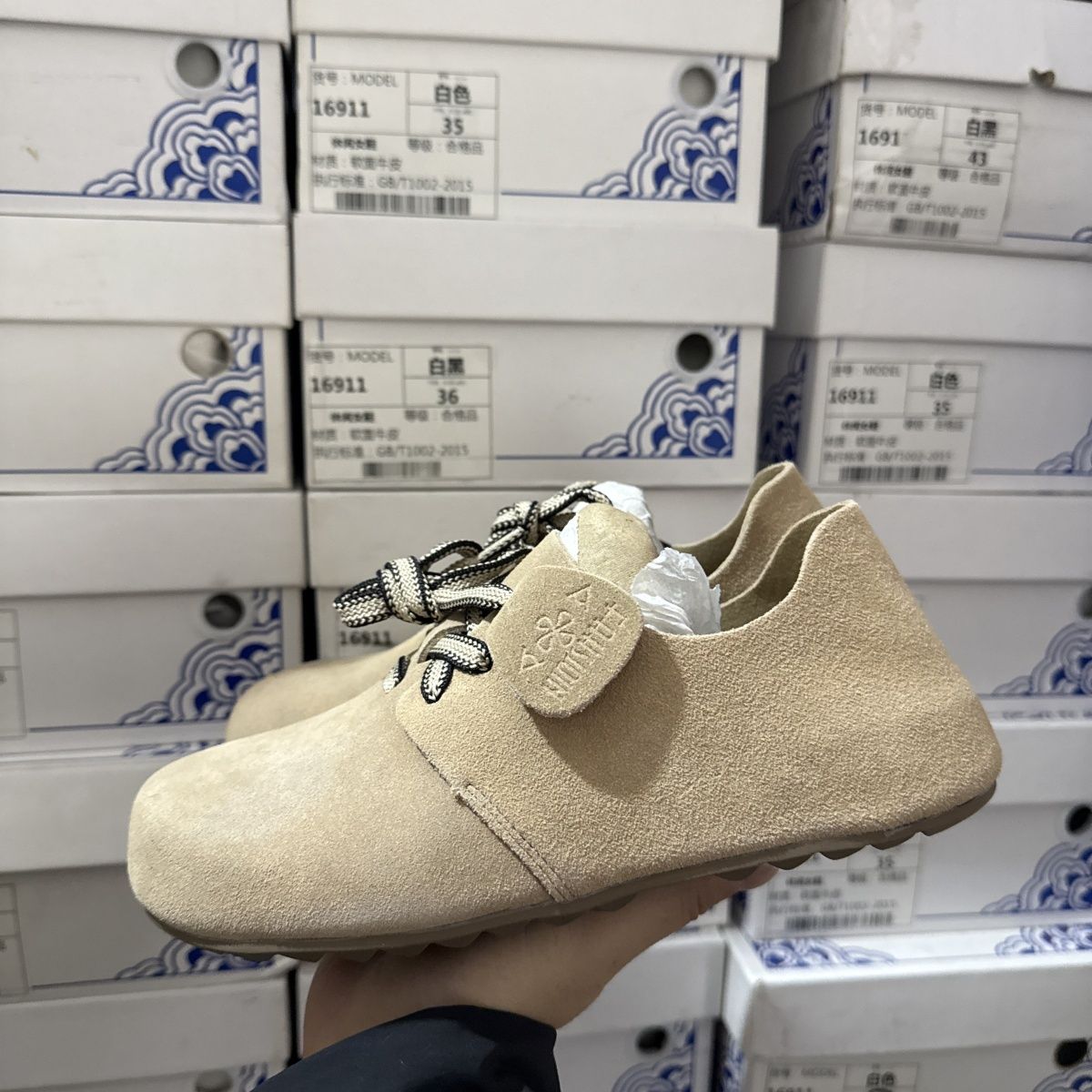 撤柜断码平底真皮勃肯鞋女春秋透气休闲新款超轻软板鞋女洋气