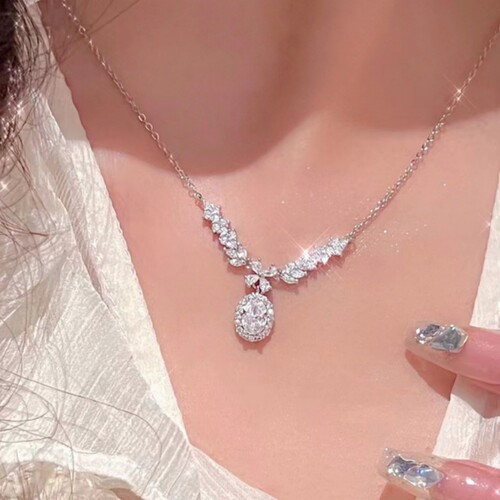 天使之翼项链女款鸽子蛋宝石吊坠