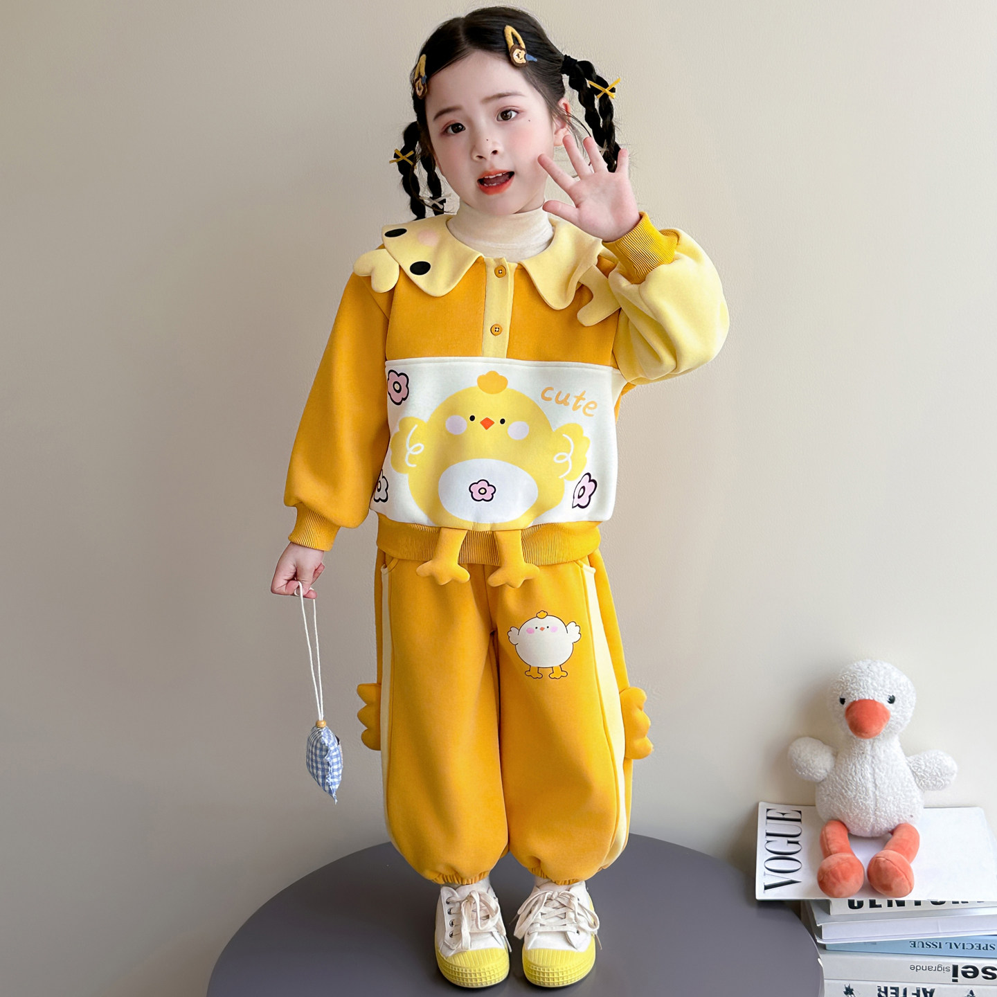 女童洋气秋冬季加绒卫衣套装女宝宝时髦可爱加厚2026新款儿童休闲