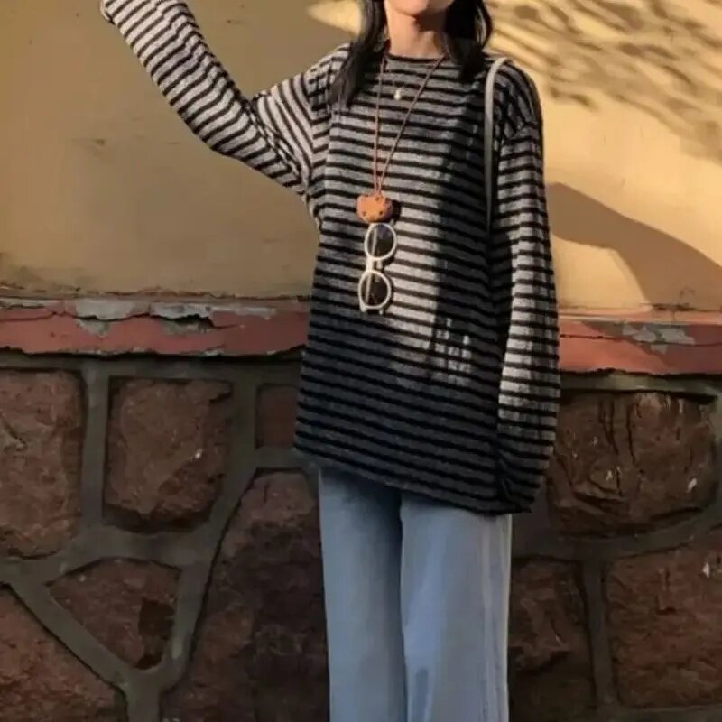 早秋季2026韩系撞色条纹长袖t恤女新款宽松松弛感慵懒风韩版上衣