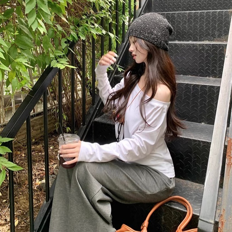 春秋季基础款斜领露肩长袖T恤女辣妹宽松显瘦纯色慵懒风百搭上衣