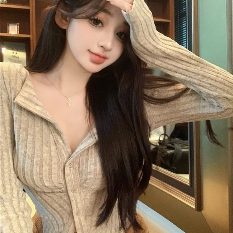 秋季收腰长袖新款针织衫外套辣妹修身显瘦性感小众开衫纽扣上衣潮