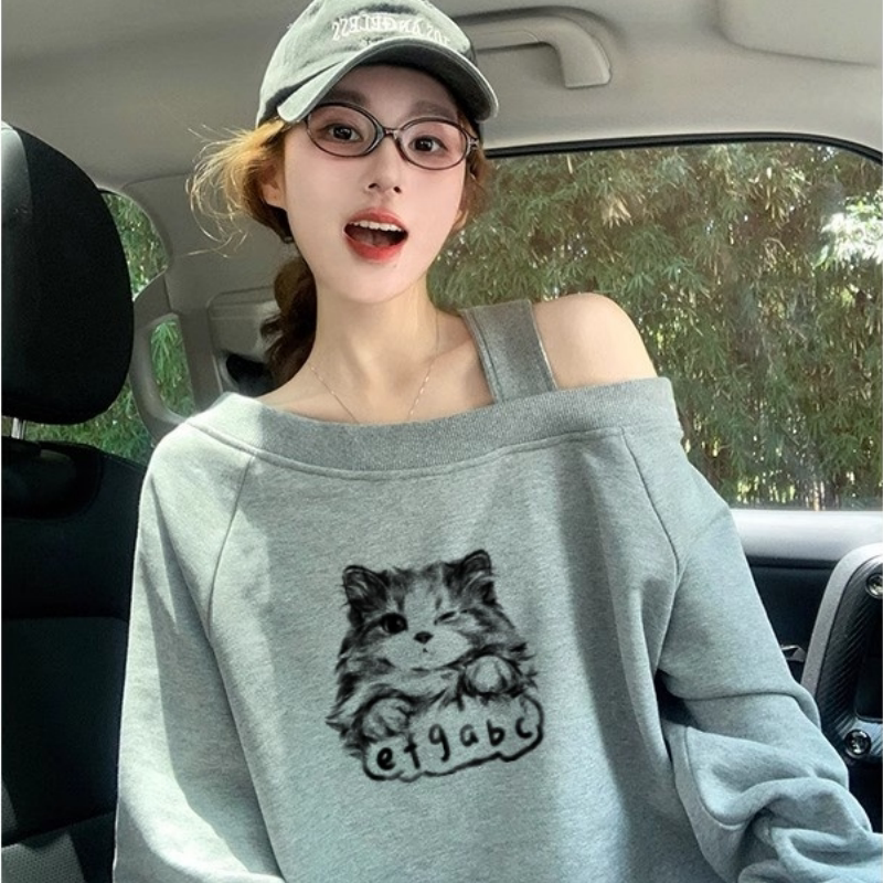 套头卫衣新款斜领露肩女2026秋季趣味猫咪印花宽松慵懒风上衣ins