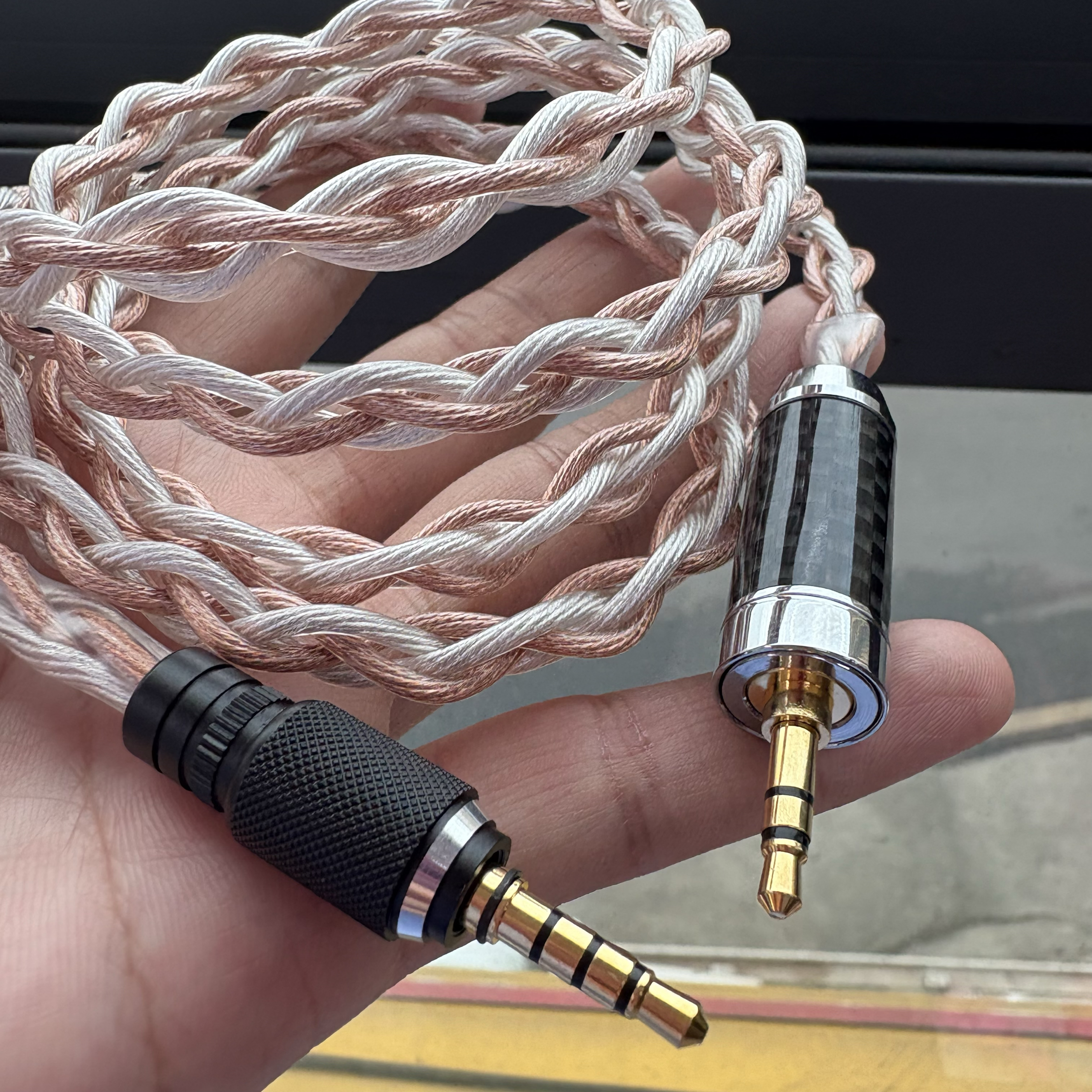 德聆格 4.4平衡线 适用于MDR-MV1 MDR-M1铜+银混编耳机升级线