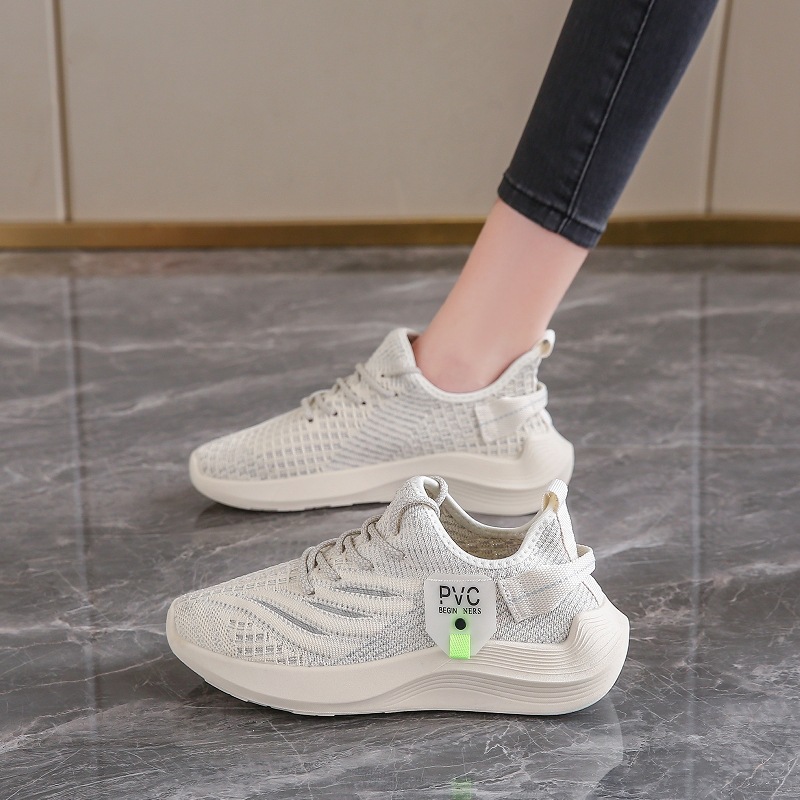 官方特卖正品飞织女鞋新款冬季运动透气网面爆款跑步鞋软底百搭学