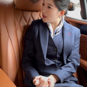 原创时尚秋冬三件套女职业装显瘦