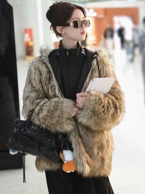 openyy杨超越同款2026早春新款保暖环保皮草两面穿连帽毛外套女