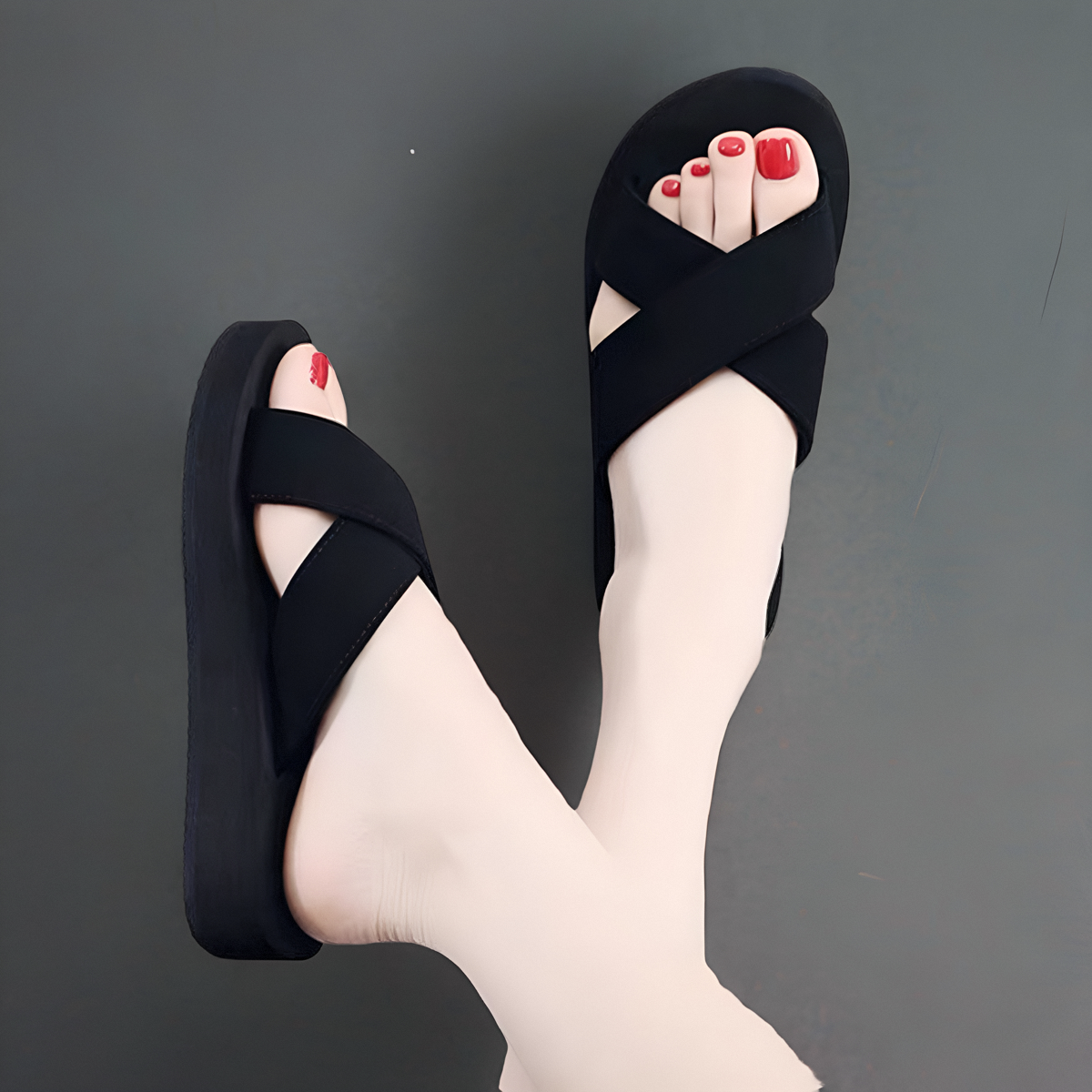 厚底交叉拖鞋女夏季小众高级感平底网红凉拖鞋外穿沙滩鞋2025新款,女鞋,一字拖,淘宝优惠券,粉丝福利购,淘宝优惠卷