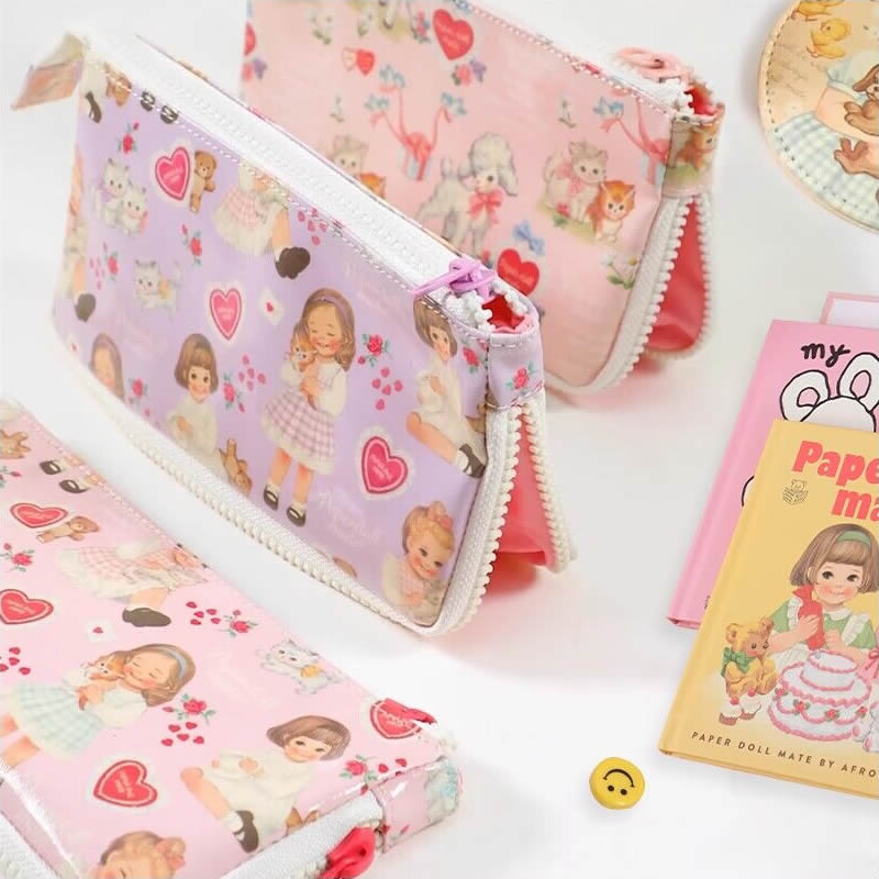 可爱洋娃娃防水笔袋大容量