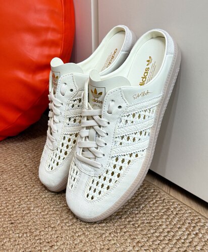 Adidas 阿迪达斯正品休闲鞋女款镂空透气运动半包拖鞋KH7719