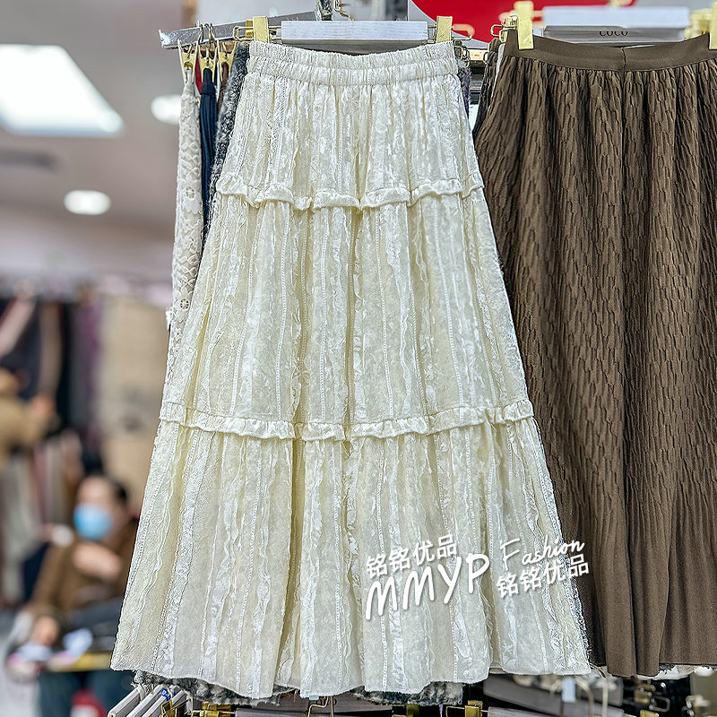 秋冬法式蕾丝花边丝绒半身裙女冬季2025新款木耳边拼接蛋糕裙长裙
