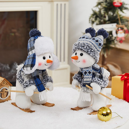 圣诞蓝格布艺铁脚雪人公仔摆件