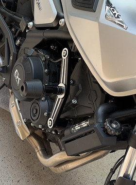 适用高金500 GK400 凯越500F改装带弹簧缓冲防摔球胶保护杆保险杠