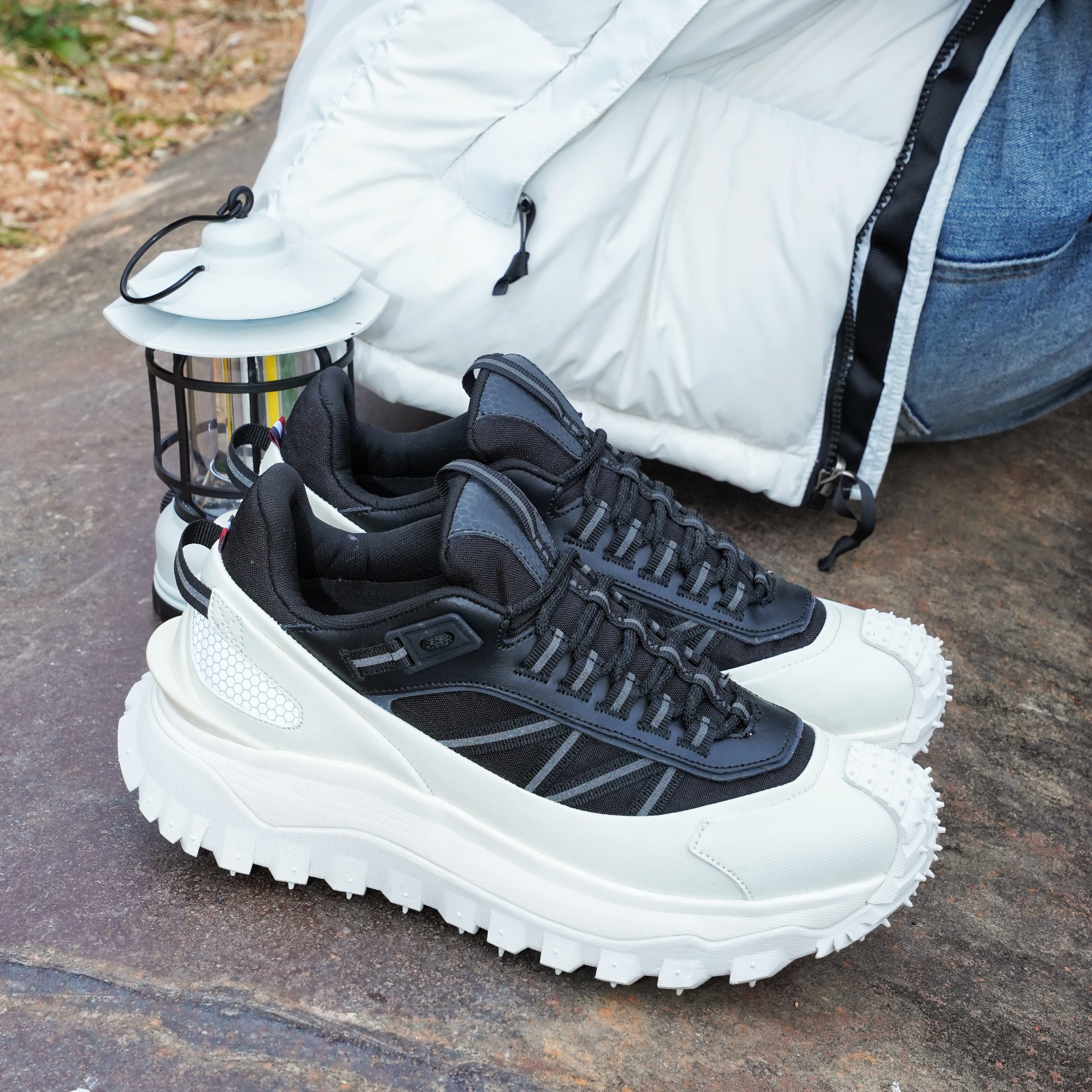 户外机能徒步登山鞋防滑防水