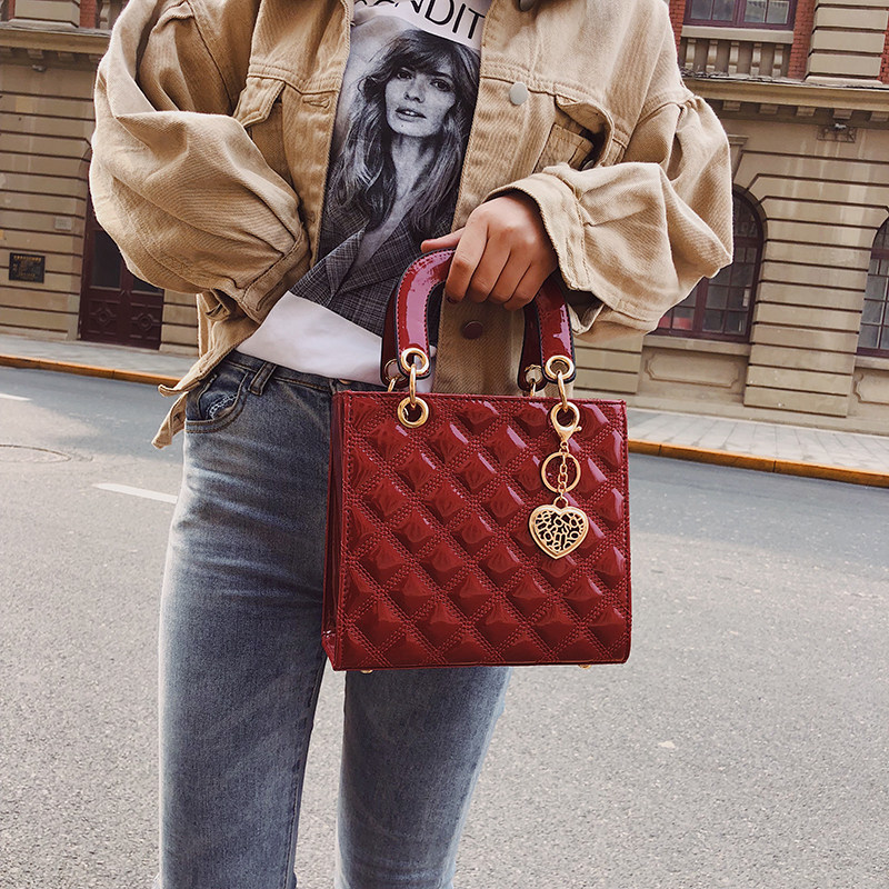 红色新娘包2025新款时尚手提包包女百搭单肩斜挎包订婚礼包结婚包,箱包皮具/热销女包/男包,通用款女包,淘宝优惠券,粉丝福利购,淘宝优惠卷