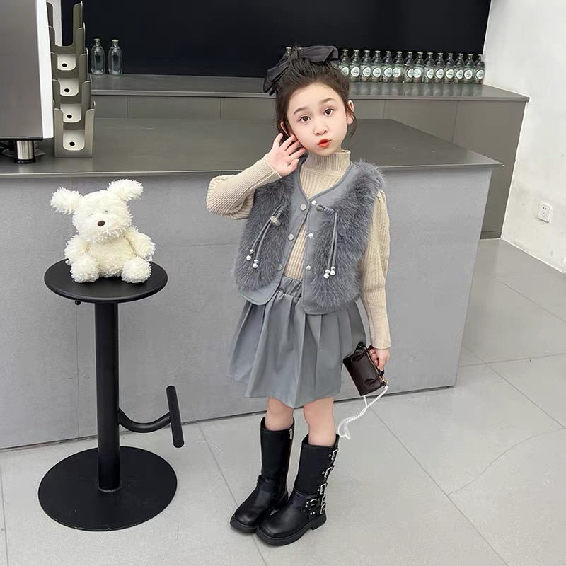 671哈哈家 女童秋冬新款洋气韩版时髦炸街马甲打底衫百褶裙三件套