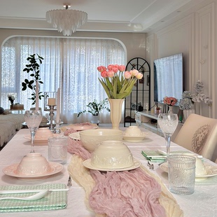 釉下彩2026新款碗碟套装家用法式浮雕奶油风陶瓷餐具碗盘乔迁碗具