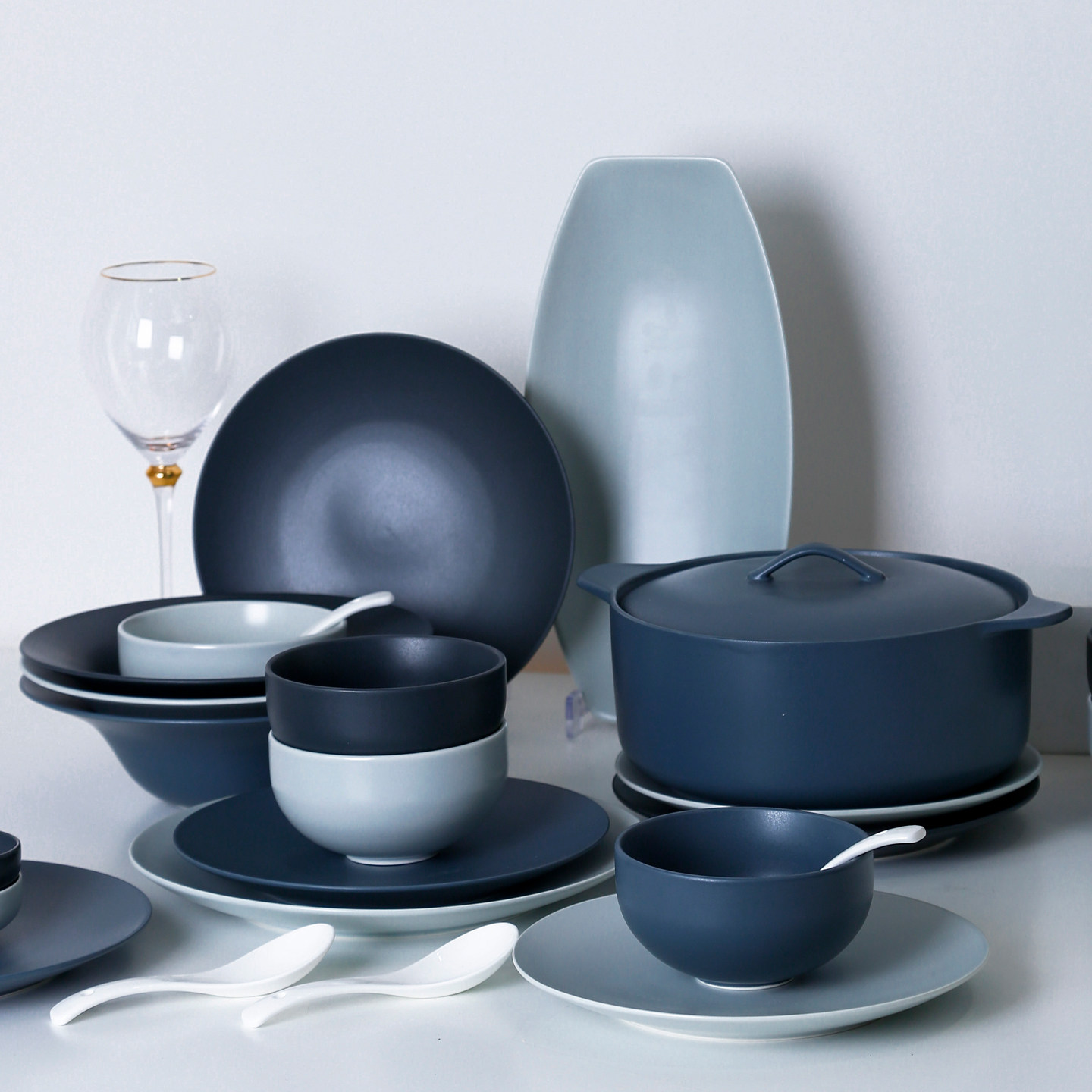 釉下彩2026碗碟套装家用简约轻奢餐具碗盘乔迁碗筷高温陶瓷器盘子,餐饮具,碗,淘宝优惠券,粉丝福利购,淘宝优惠卷