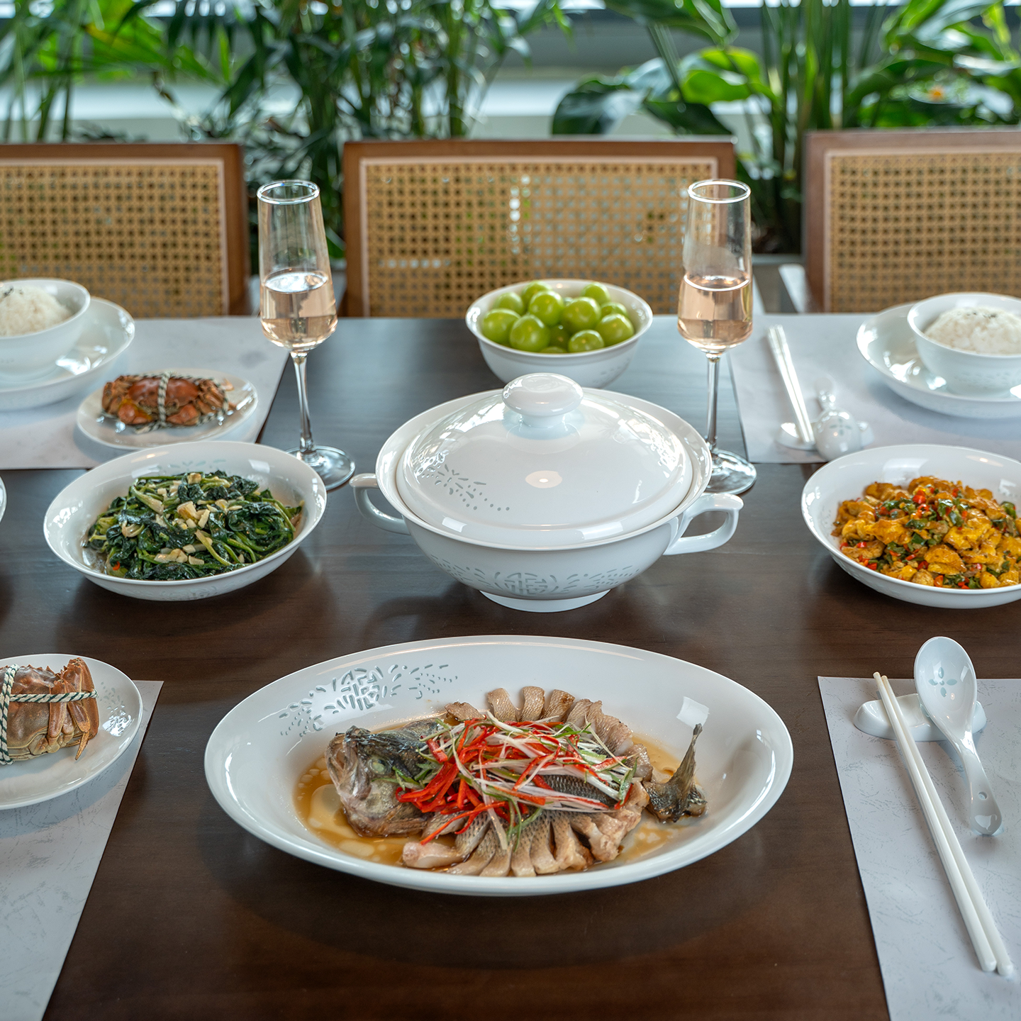 套装餐具家用景德镇2026新款高白瓷高颜值玲珑碗乔迁新居礼物碗盘,餐饮具,碗,淘宝优惠券,粉丝福利购,淘宝优惠卷