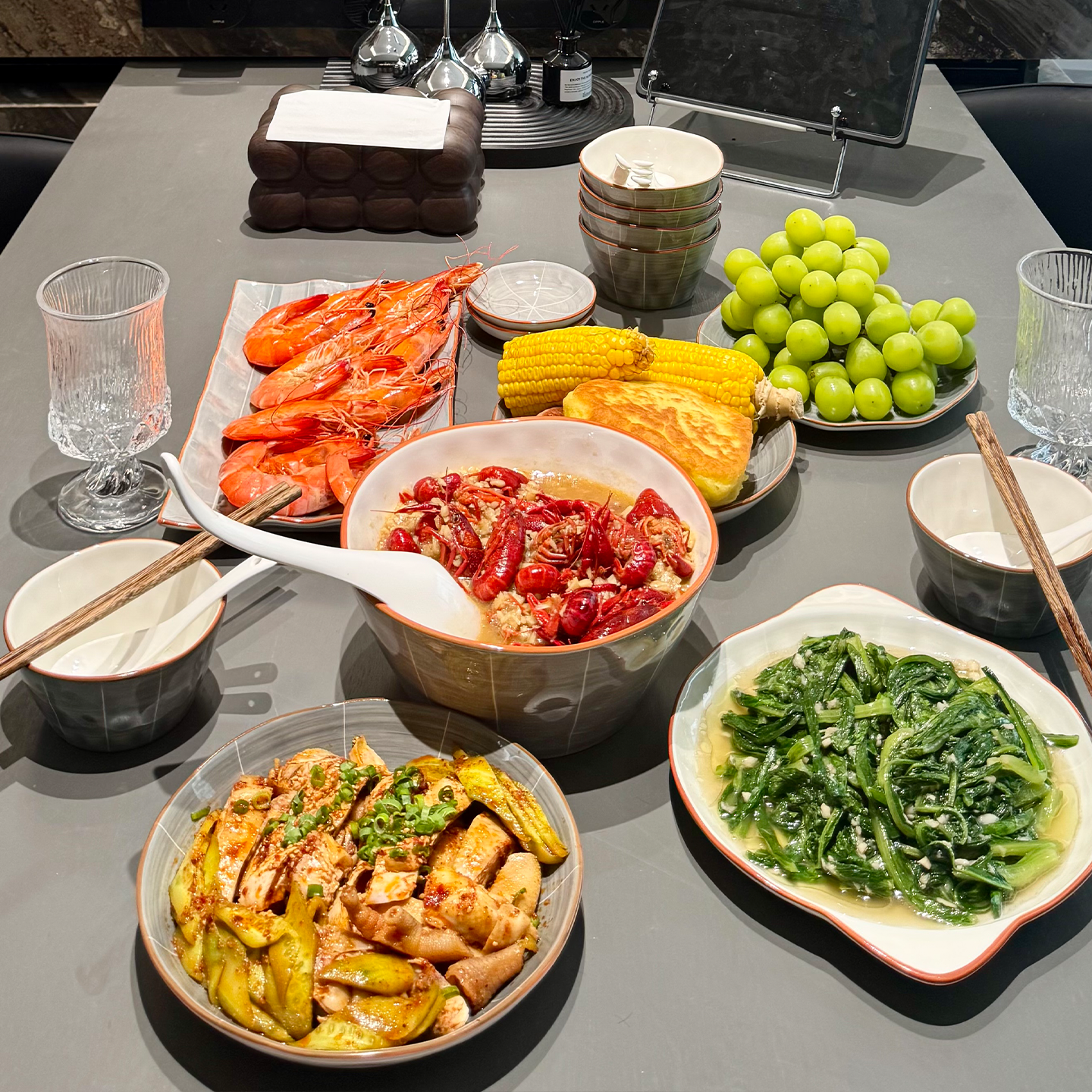 釉下彩2026新款碗碟套装家用高颜值ins风陶瓷餐具碗盘乔迁新居碗