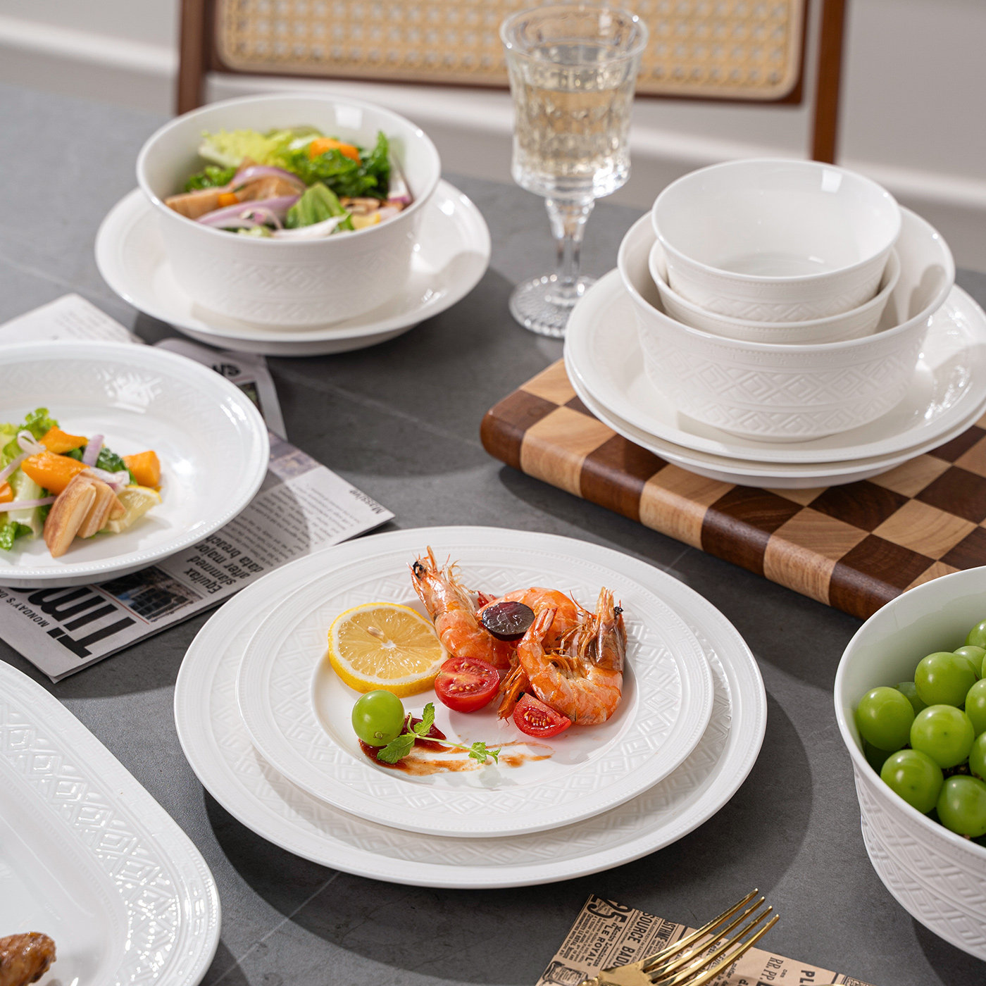 碗碟套装家用2026新款纯白高级感景德镇陶瓷碗盘乔迁碗碟餐具礼盒