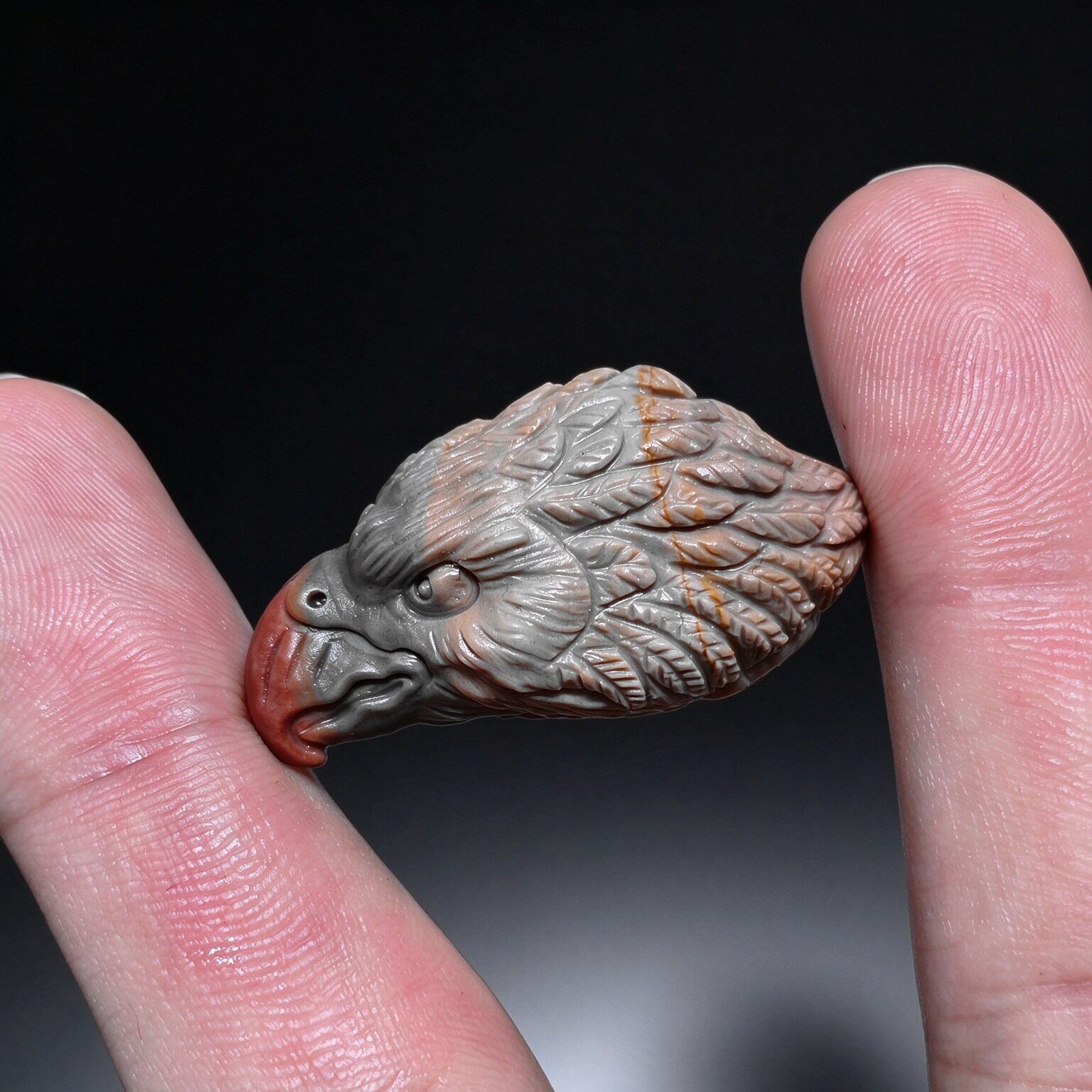 天然阿拉善玛瑙 老鹰头造型 浅色彩玉文玩饰品 书桌摆件 多色可选