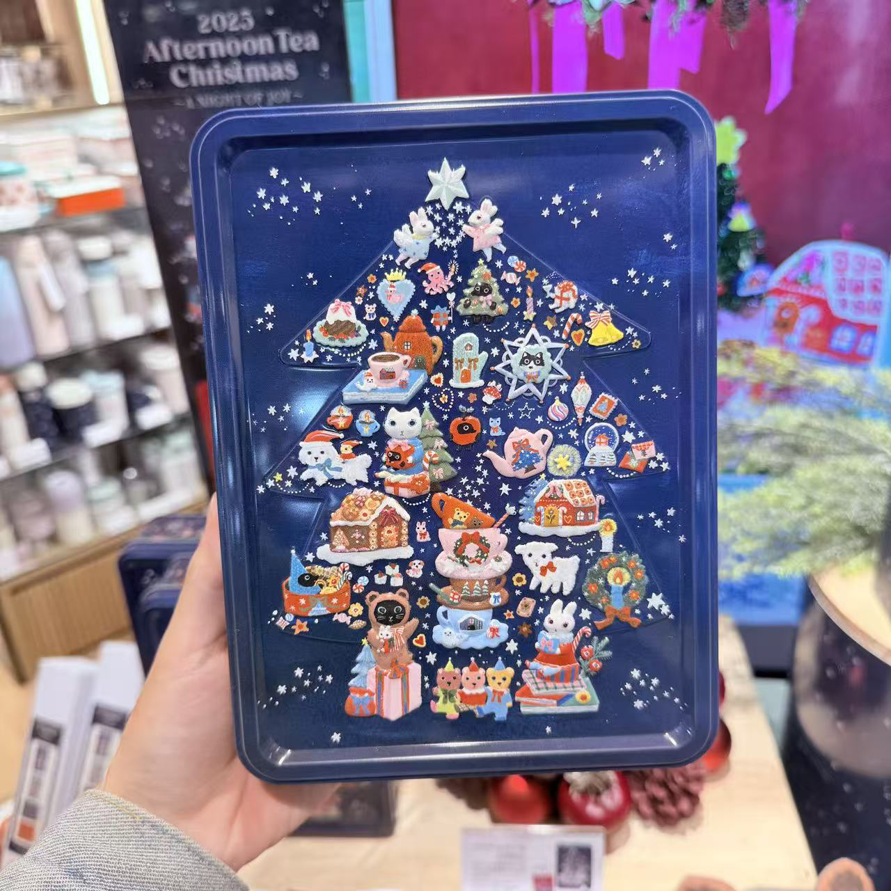 满200日本直邮Afternoon tea北岸由美25年圣诞红茶烧果子曲奇罐