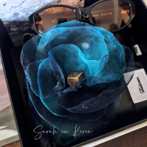 Sarah in Korea韩国 超浪漫大大大立体薄纱花朵孔雀蓝弹簧发夹