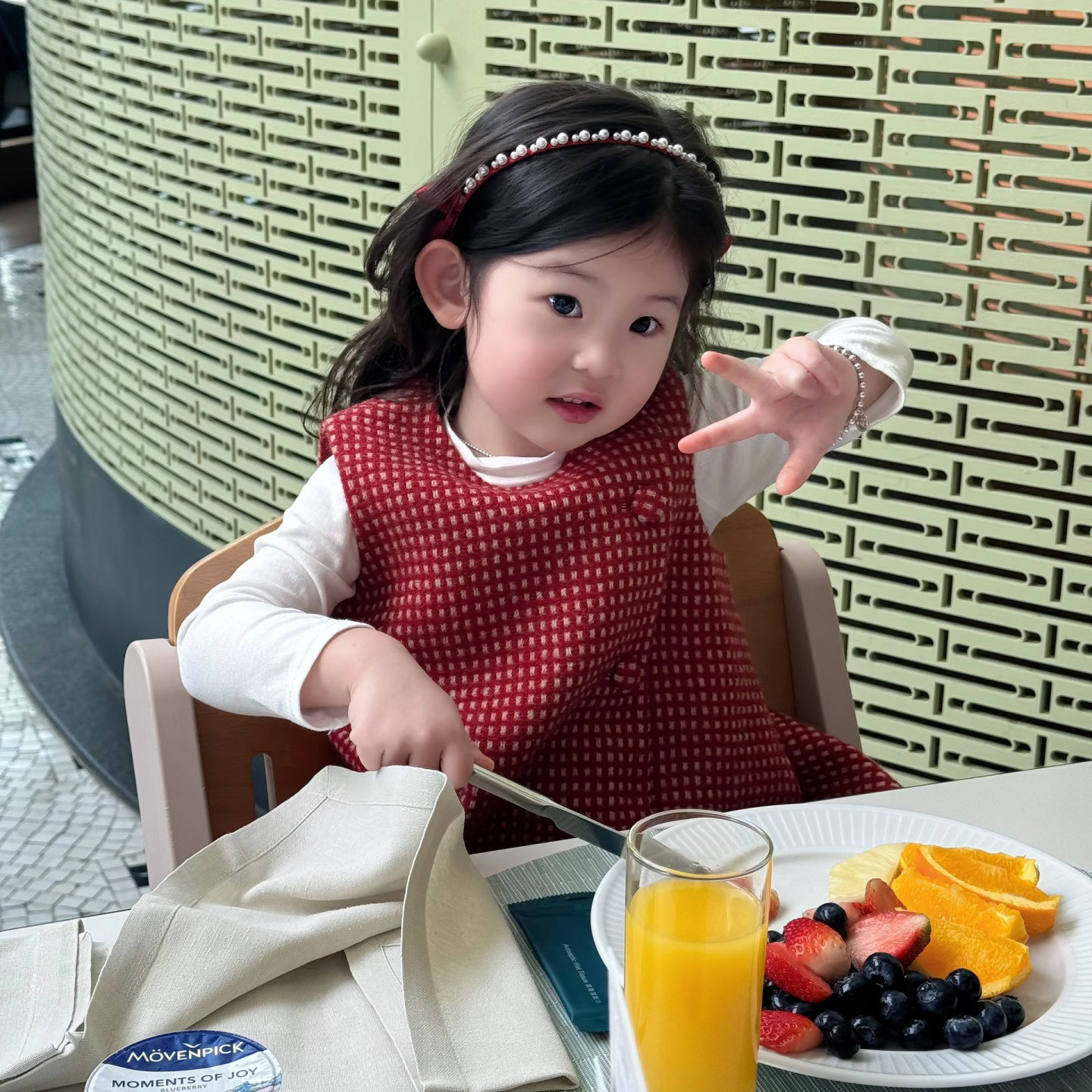 2026新款女宝宝背心裙毛呢连衣长裙女童秋冬百搭裙红色复古格子裙